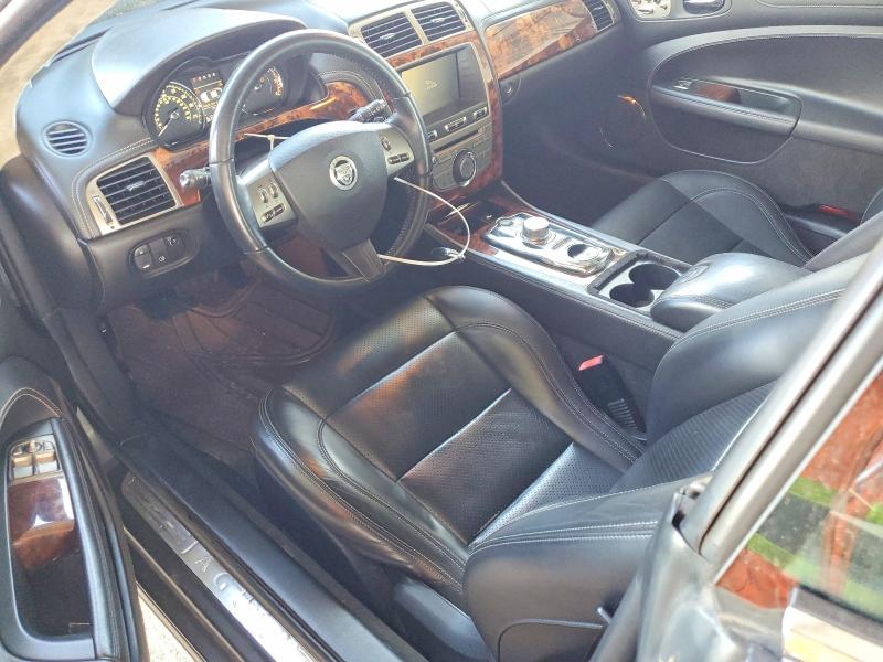 2011 Jaguar Xk series VIN SAJWA4FB1BLB39034 COPART salvage auction — MINOR DENT/SCRATCHES, CA - DIS/DLR/EXP ONLY CLEAN TITLE, sold $3,200 on 2026-07-16 (photo 8)