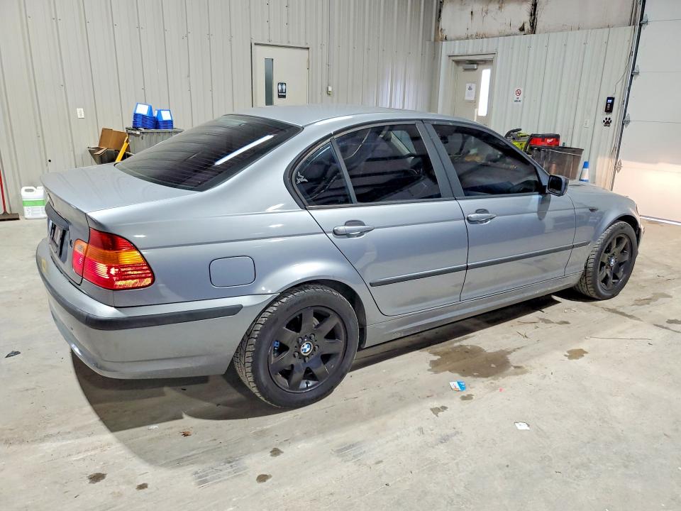 2004 BMW 3 series VIN WBAEU33464PF62671 COPART salvage auction — REAR END, NC - CERTIFICATE OF TITLE (P), sold $2,900 on 2026-07-30 (photo 3)