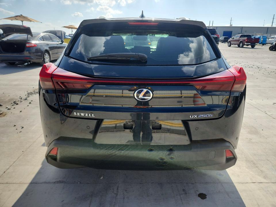 2021 Lexus Ux VIN JTHP9JBH1M2053795 COPART salvage auction — FRONT END, Tx - Salvage Vehicle Title, sold $9,900 on 2026-07-31 (photo 6)