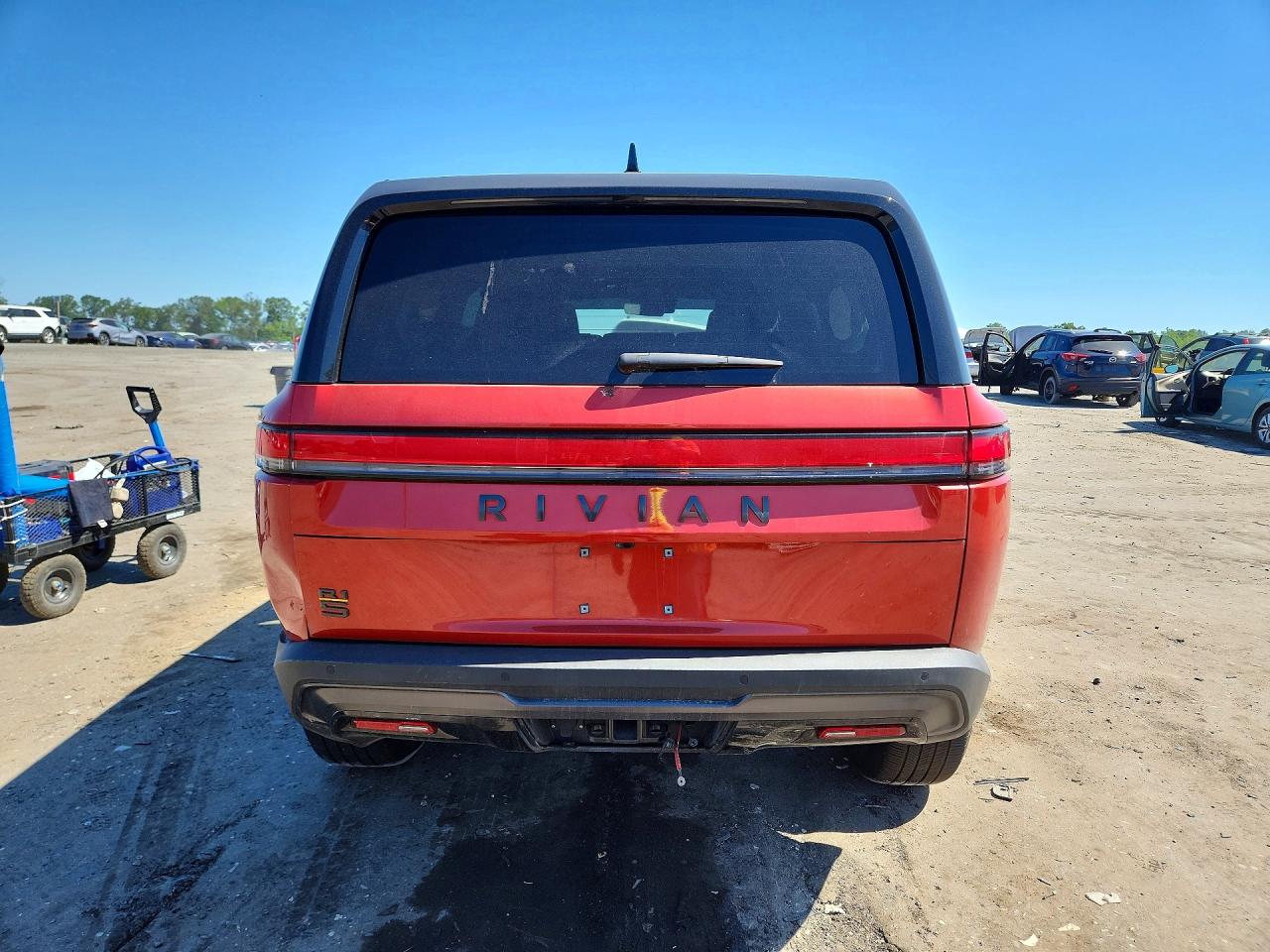 2025 Rivian VIN 7PDSGCBP5SN060757 COPART salvage auction — Front End, VA - CERT OF TITLE - SALVAGE, sold $30,750 on 2026-08-05 (photo 6)