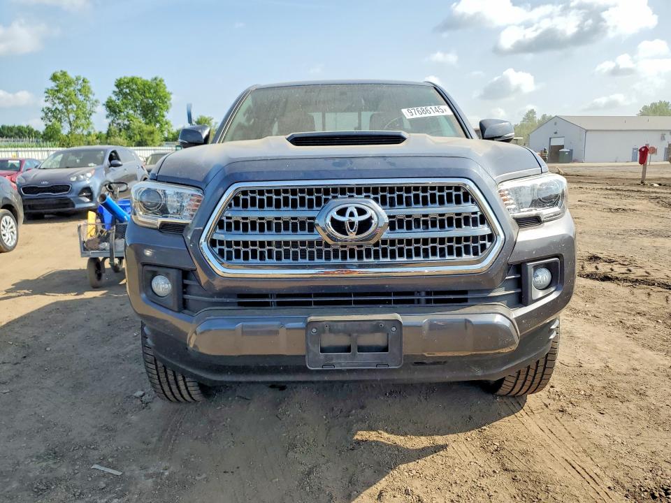 2017 Toyota Tacoma VIN 5TFSZ5AN4HX116262 COPART salvage auction — REAR END, OH - CERT OF TITLE-SALVAGE, sold $13,800 on 2026-07-09 (photo 5)