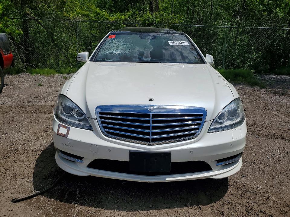 2010 Mercedes-benz S-klasse VIN WDDNG8GB8AA352977 COPART salvage auction — Burn Interior, On - Permit No Brand - Unfit, sold $250 on 2026-07-28 (photo 5)
