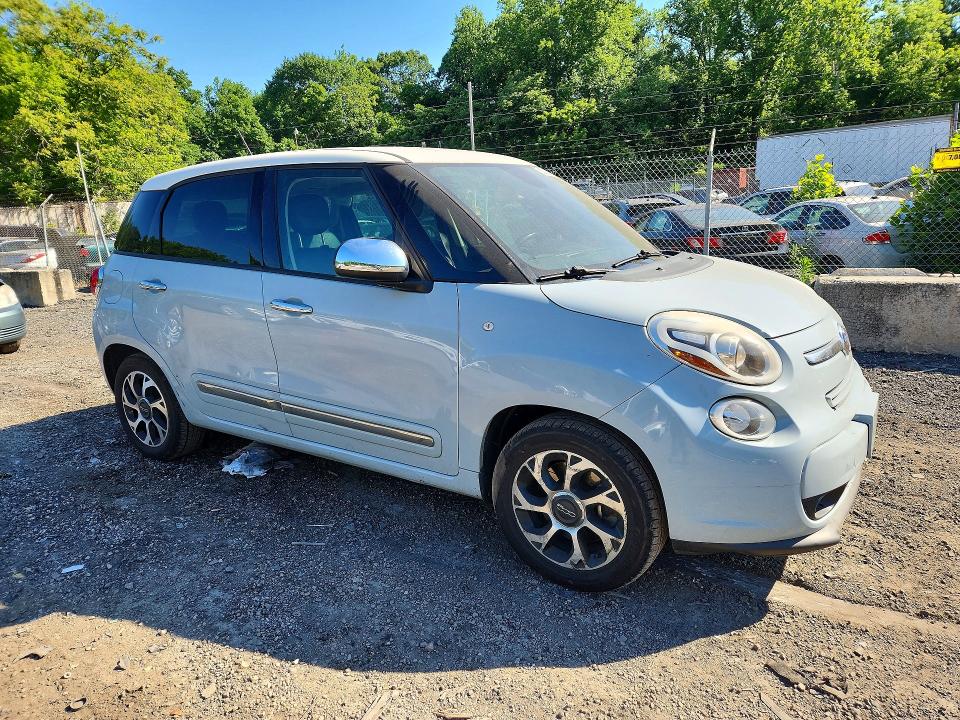 2014 Fiat VIN ZFBCFACH0EZ010536 COPART salvage auction — SIDE, Md - Cert Of Salvage > 75% Damage, sold $125 on 2026-08-18 (photo 4)