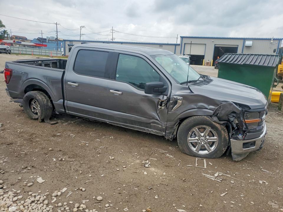 2025 Ford F-150 VIN 1FTFW3LD9SFB00462 COPART salvage auction — SIDE, Fl - Cert Of Title Slvg Rebuildable, sold $19,800 on 2026-08-17 (photo 4)