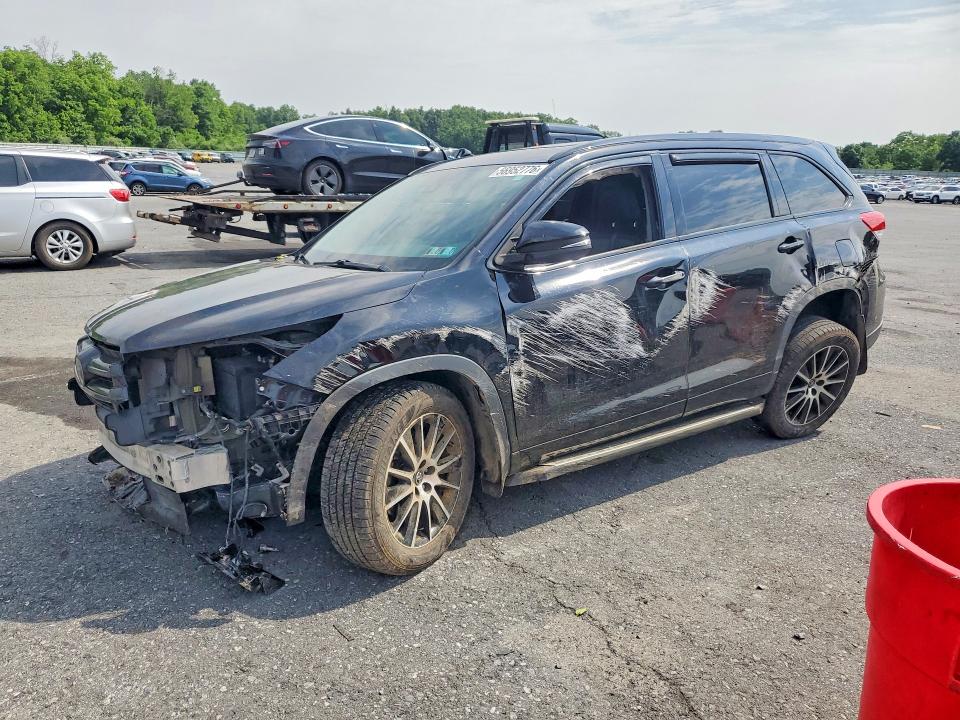 2018 Toyota Highlander VIN 5TDJZRFH7JS560320 COPART salvage auction — FRONT END, Pa - Certificate Of Salvage, sold $5,500 on 2026-07-14 (photo 1)