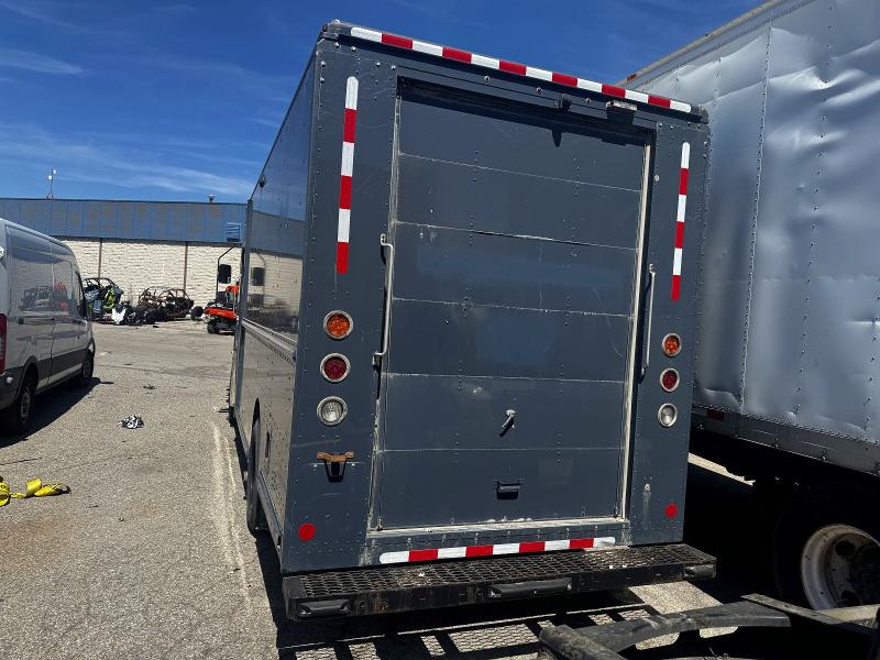 2020 Ford F59 VIN 1F65F5KN8L0A06064 COPART salvage auction — MINOR DENT/SCRATCHES, Mi - Certificate Of Title, sold $16,500 on 2026-07-07 (photo 6)
