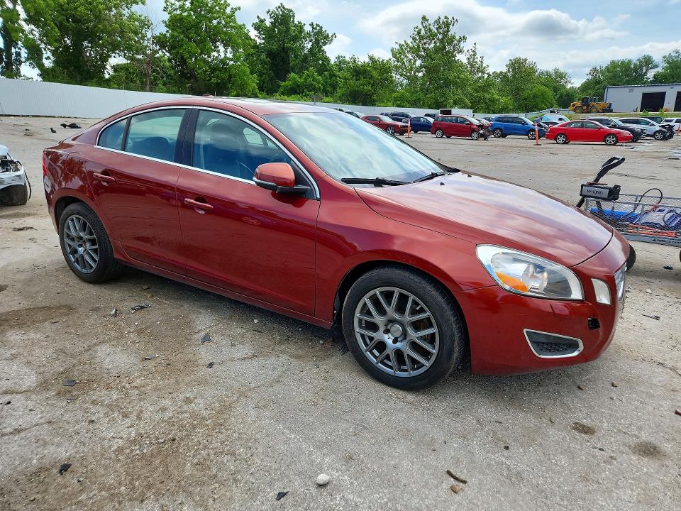 2013 Volvo S60 VIN YV1612FSXD1212913 COPART salvage auction — NORMAL WEAR, TX - CERTIFICATE OF TITLE, sold $350 on 2026-07-21 (photo 4)