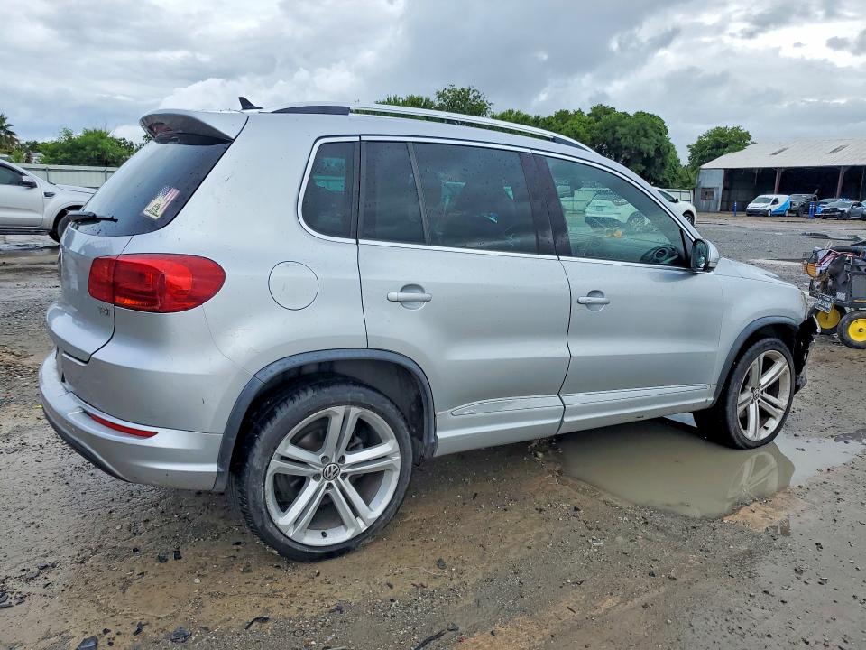 2016 Volkswagen Tiguan VIN WVGAV7AX7GW052447 COPART salvage auction — FRONT END, Tx - Salvage Vehicle Title, sold $2,000 on 2026-07-14 (photo 3)