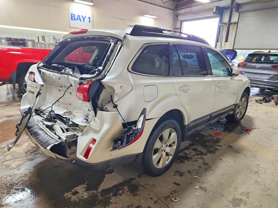 2011 Subaru Outback VIN 4S4BRBCC1B3328699 COPART salvage auction — REAR END, Co - Public - Salvage Title, sold $400 on 2026-07-09 (photo 3)