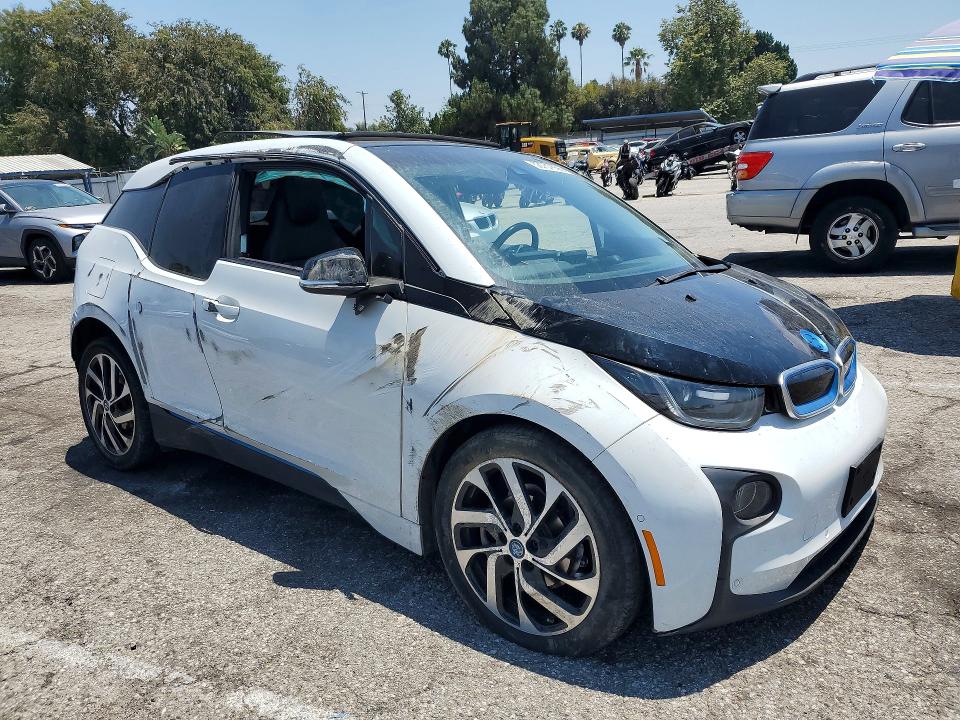 2017 BMW VIN WBY1Z6C35H7A39738 COPART salvage auction — ROLLOVER, Ca - Salvage Certificate, sold $1,500 on 2026-07-31 (photo 4)