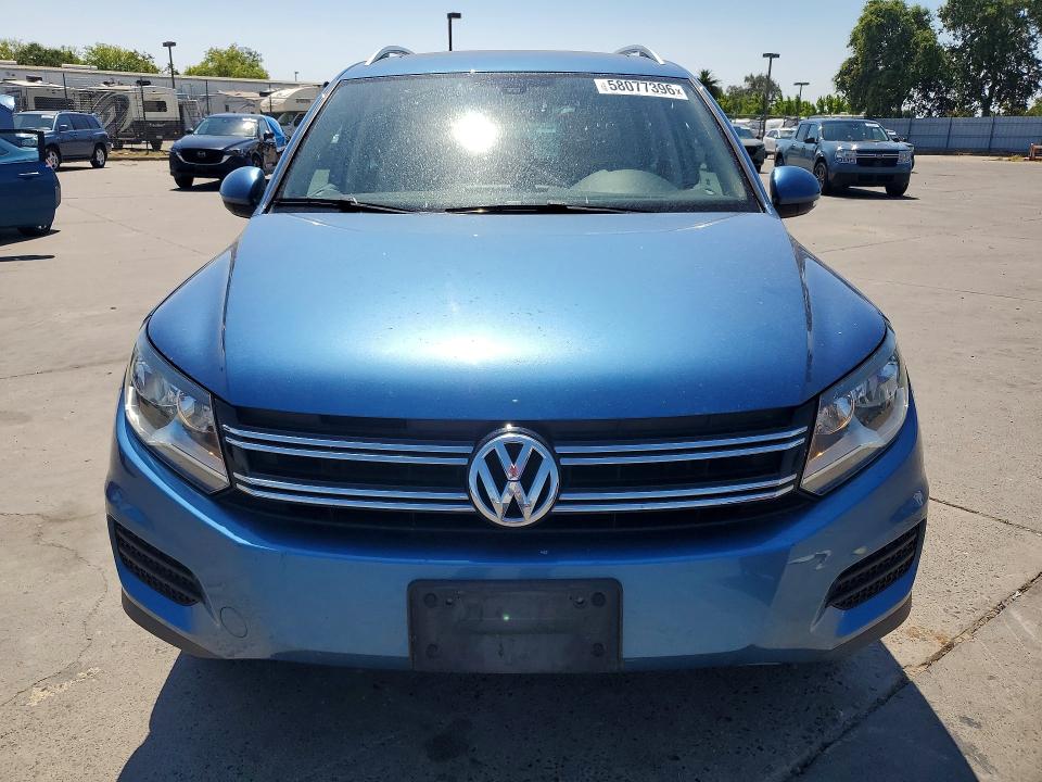 2017 Volkswagen VIN WVGRV7AX7HW511030 COPART salvage auction — MINOR DENT/SCRATCHES, Mt - Dis/Dlr/Exp Only Clean Title, sold $5,200 on 2026-07-06 (photo 5)