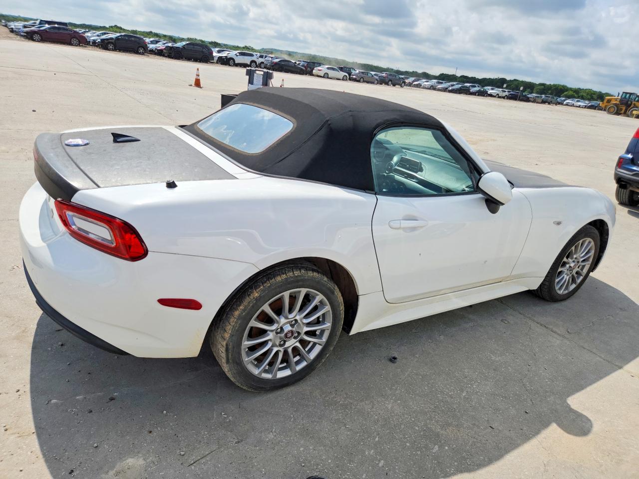 2018 Fiat 124 Spider VIN JC1NFAEK1J0137502 COPART salvage auction — Normal Wear, AR - CERTIFICATE OF TITLE (P), sold $4,350 on 2026-07-09 (photo 3)