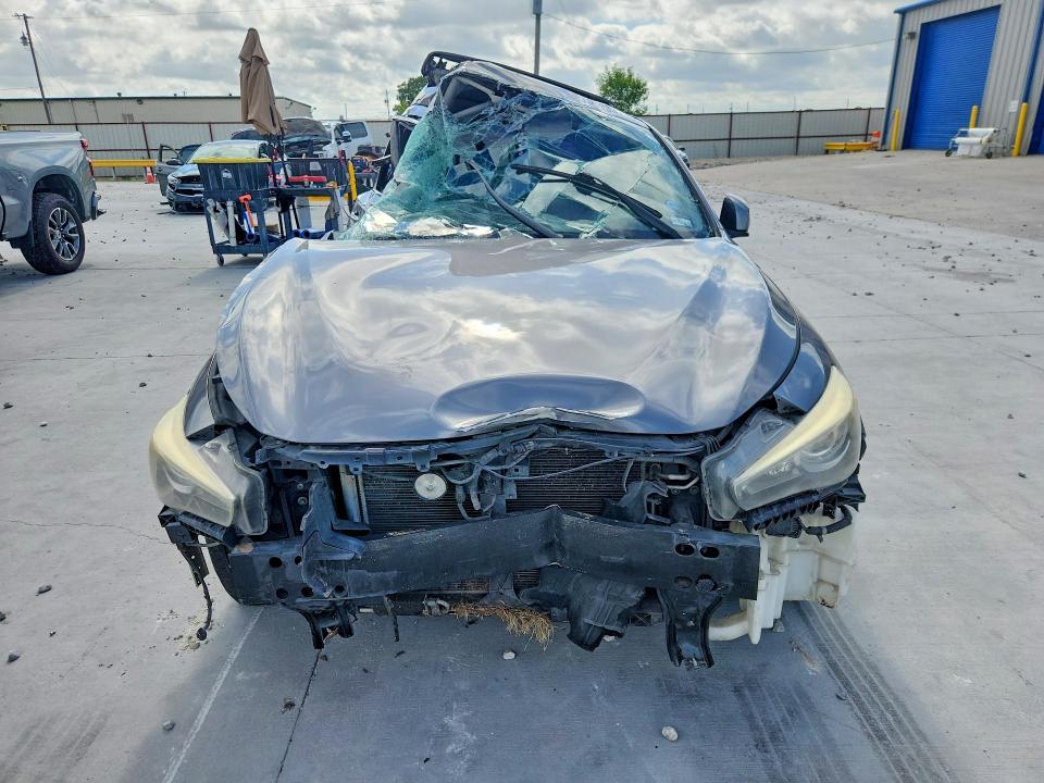 2014 Infiniti Q50 VIN JN1BV7AP7EM676124 COPART salvage auction — SIDE, TX - NONREPAIRABLE TITLE, sold $425 on 2026-07-24 (photo 5)