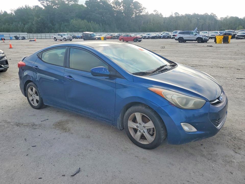 2013 Hyundai Elantra VIN KMHDH4AE3DU998375 COPART salvage auction — MINOR DENT/SCRATCHES, Sc - Cert Of Title-Salvage Rebuilt, sold $750 on 2026-08-02 (photo 4)