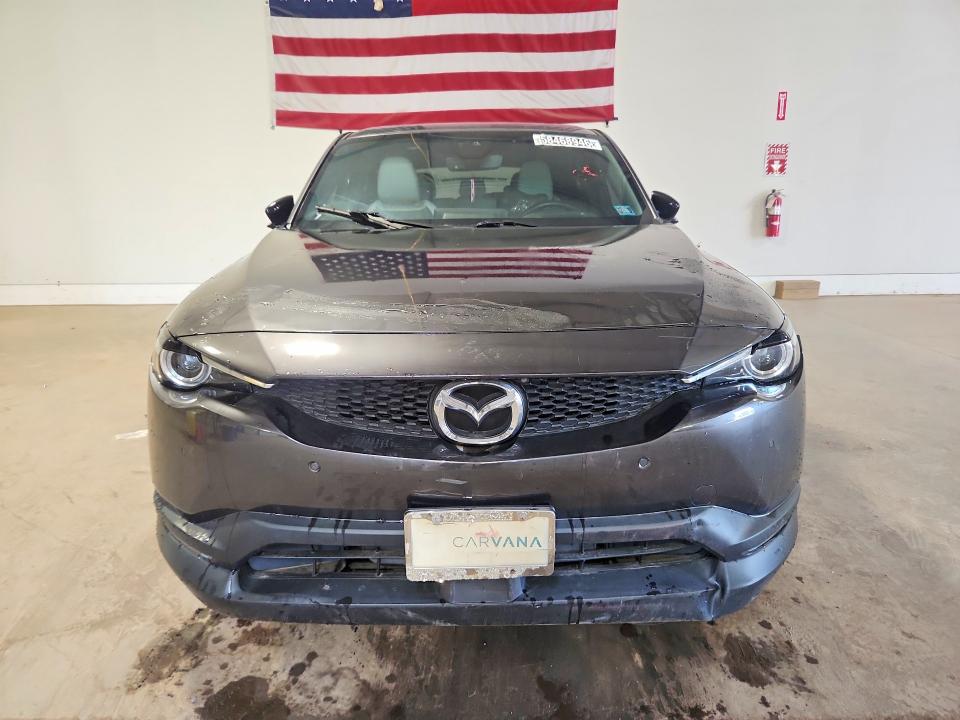 2022 Mazda Mx-30 VIN JM1DRADB0N0100390 COPART salvage auction — NORMAL WEAR, WV - CERTIFICATE OF TITLE, sold $4,750 on 2026-07-24 (photo 5)