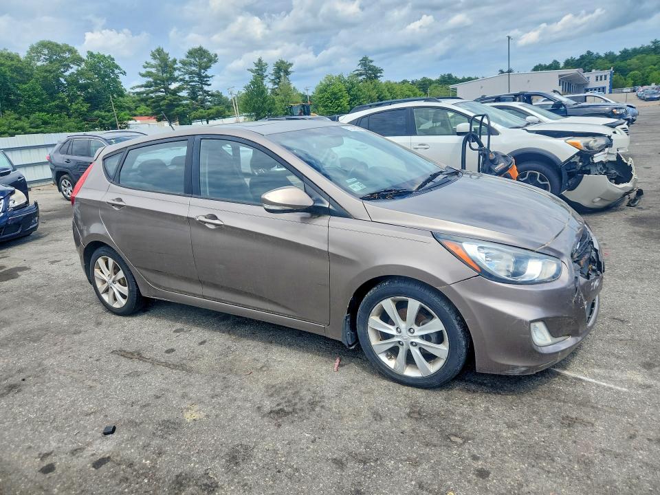2013 Hyundai Accent VIN KMHCU5AE1DU104077 COPART salvage auction — FRONT END, Ri - Certificate Of Title, sold $875 on 2026-07-07 (photo 4)