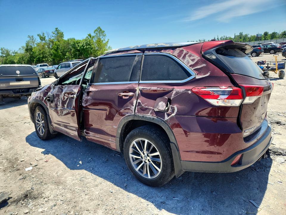 2018 Toyota Highlander VIN 5TDJZRFH6JS851293 COPART salvage auction — UNDERCARRIAGE, IL - SALVAGE CERTIFICATE, sold $4,000 on 2026-07-13 (photo 2)