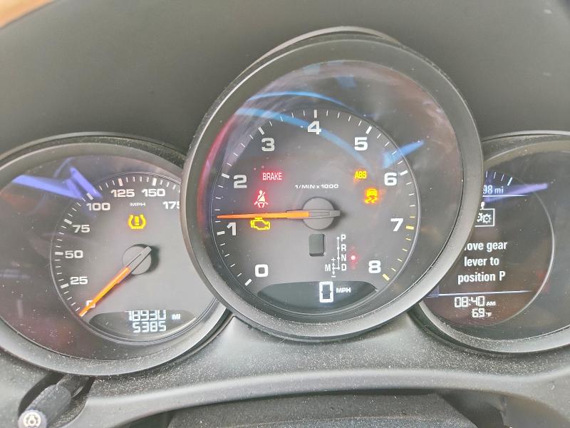 2017 Porsche Macan VIN WP1AA2A58HLB02677 COPART salvage auction — MECHANICAL, NY - CERTIFICATE OF TITLE, sold $7,400 on 2026-07-08 (photo 9)