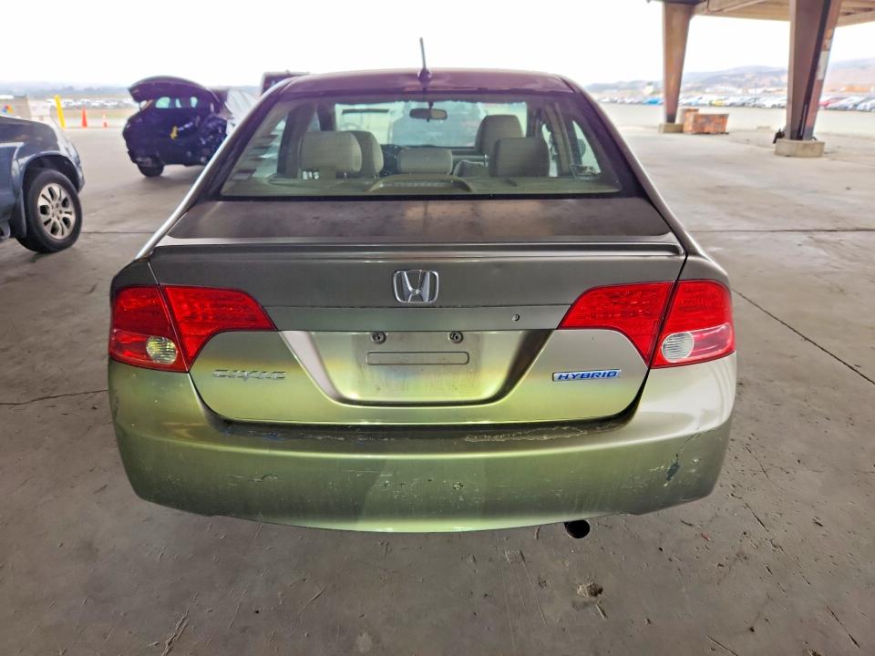 2006 Honda Civic hybrid VIN JHMFA36206S028801 COPART salvage auction — MINOR DENT/SCRATCHES, Ca - Dis/Dlr/Exp Only Clean Title, sold $550 on 2026-07-09 (photo 6)