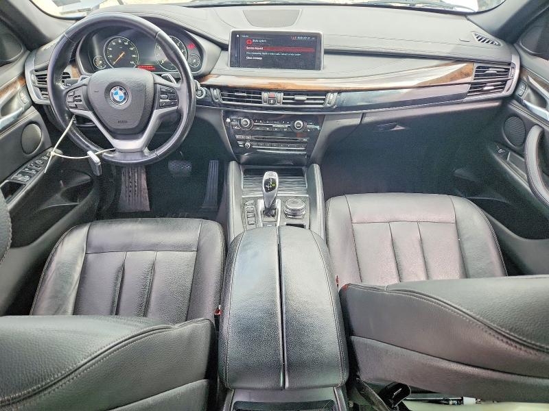 2018 BMW VIN 5UXKU2C50J0Z61553 COPART salvage auction — MINOR DENT/SCRATCHES, In - Certificate Of Title (P), sold $10,700 on 2026-07-29 (photo 8)