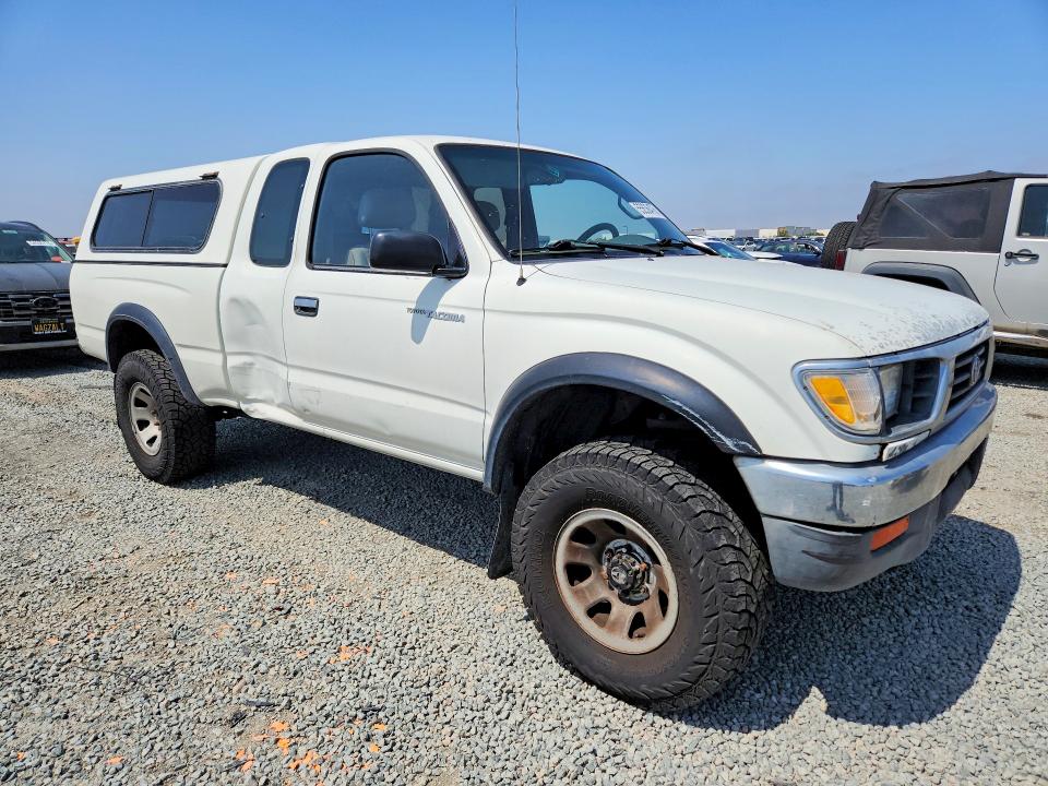 1996 Toyota Tacoma VIN 4TAWM72N0TZ100465 COPART salvage auction — FRONT END, Ca - Dis/Dlr/Exp Only Clean Title, sold $4,000 on 2026-07-02 (photo 4)