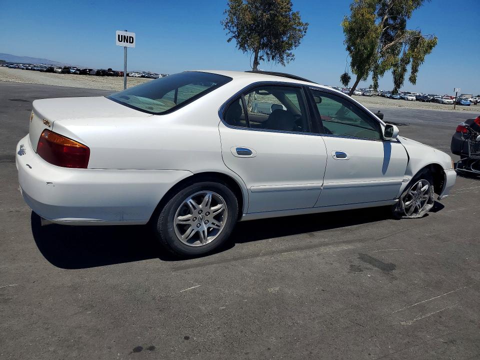2000 Acura Tl VIN 19UUA566XYA025146 COPART salvage auction — FRONT END, CA - SALVAGE CERTIFICATE, sold $225 on 2026-08-03 (photo 3)