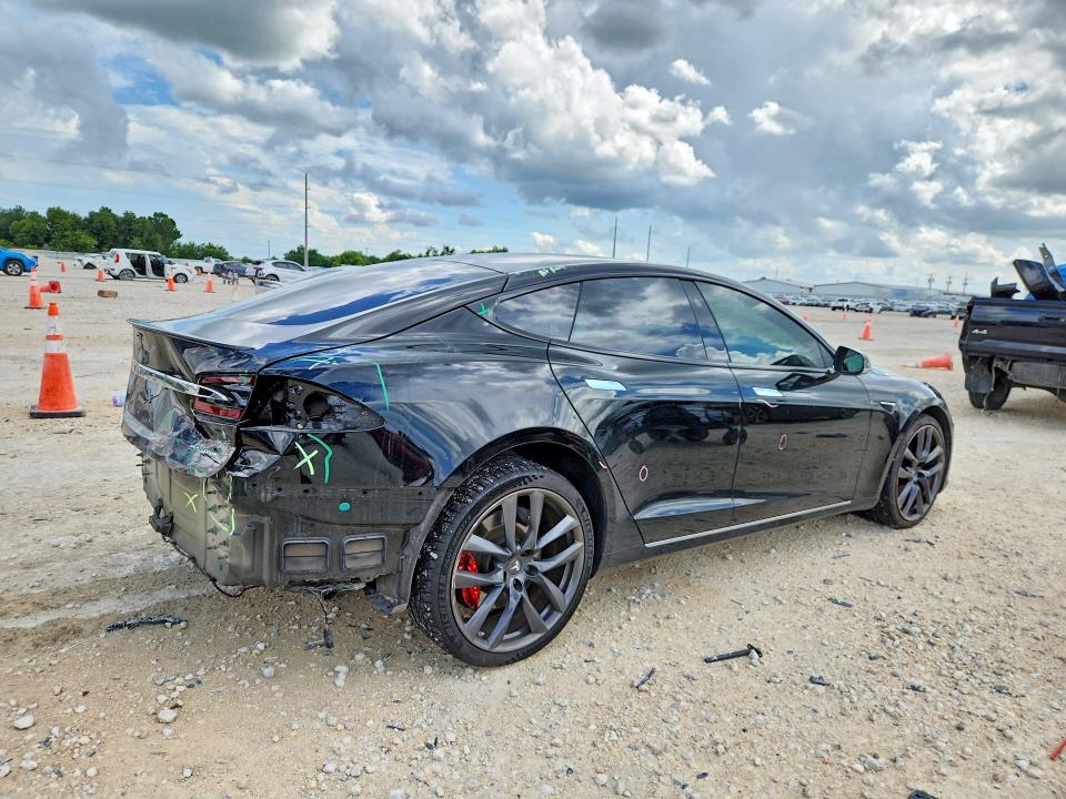 2020 Tesla Model s VIN 5YJSA1E41LF351058 COPART salvage auction — REAR END, Tx - Salvage Vehicle Title, sold $7,400 on 2026-07-30 (photo 3)