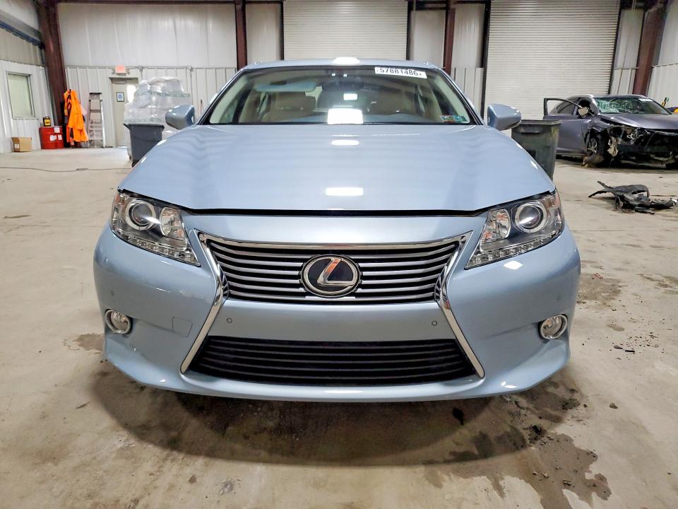 2013 Lexus VIN JTHBK1GGXD2041207 COPART salvage auction — REAR END, Pa - Certificate Of Salvage, sold $800 on 2026-07-29 (photo 5)