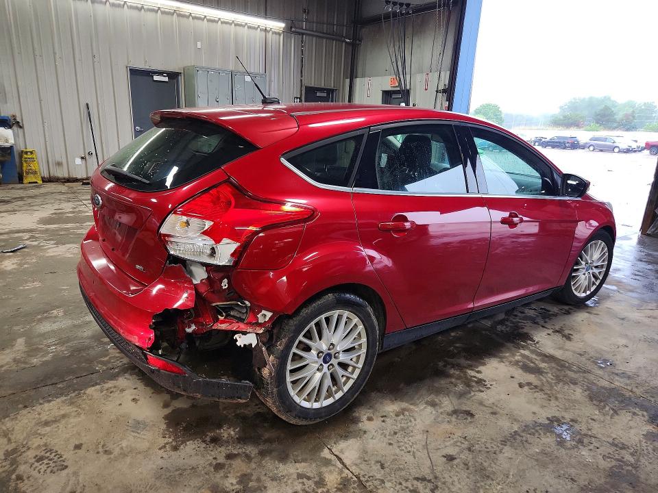 2012 Ford Focus VIN 1FAHP3M21CL255101 COPART salvage auction — REAR END, Il - Salvage Certificate, sold $525 on 2026-07-02 (photo 3)