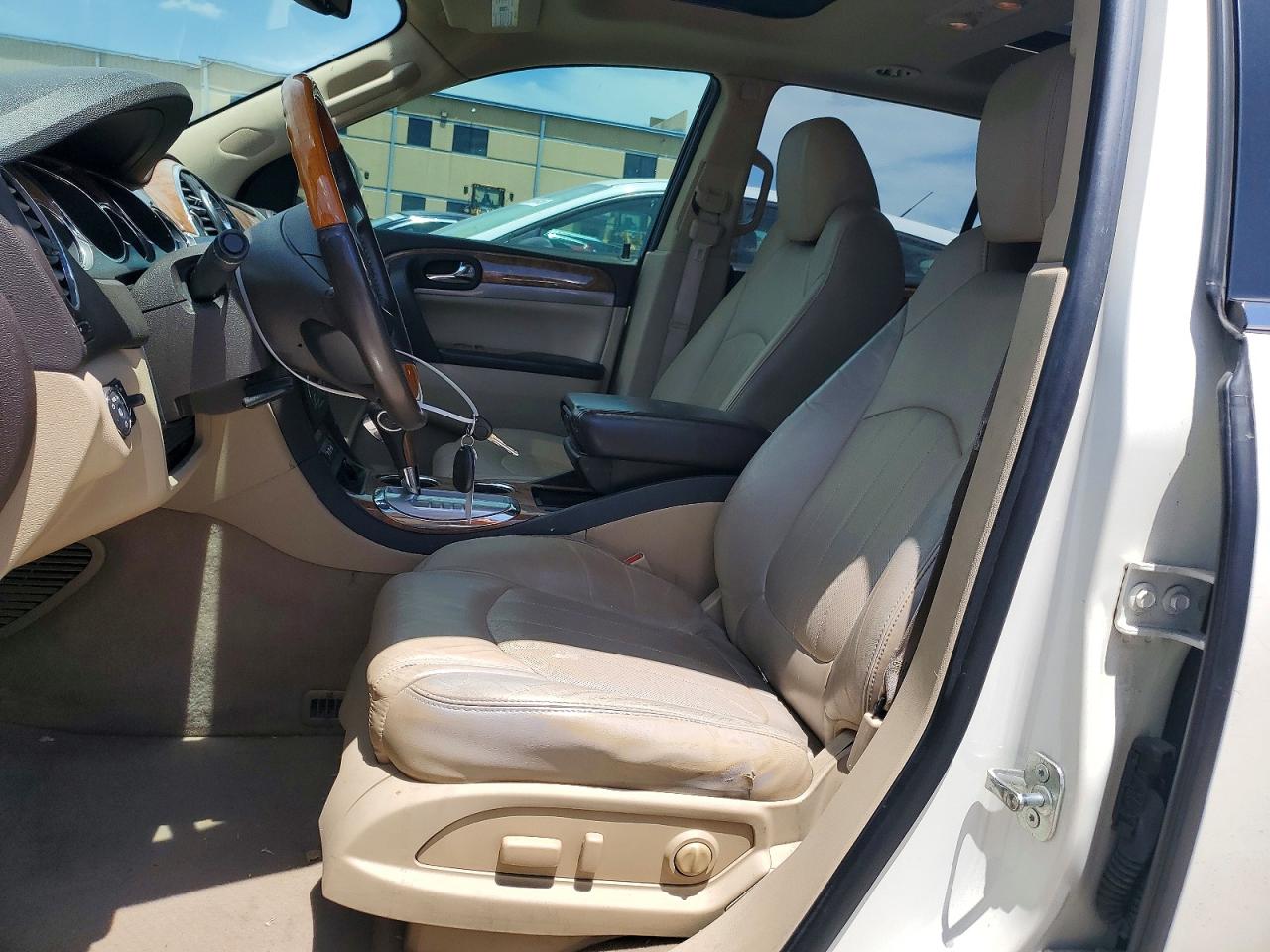 2012 Buick Enclave VIN 5GAKRCED9CJ113540 COPART salvage auction — Rear End, TX - SALVAGE VEHICLE TITLE, sold $1,600 on 2026-07-09 (photo 7)