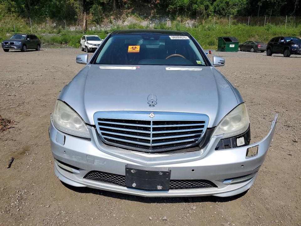 2011 Mercedes-benz S-klasse VIN WDDNG8GB0BA394223 COPART salvage auction — WATER/FLOOD, Va - Certificate Of Title (P), sold $450 on 2026-07-09 (photo 5)