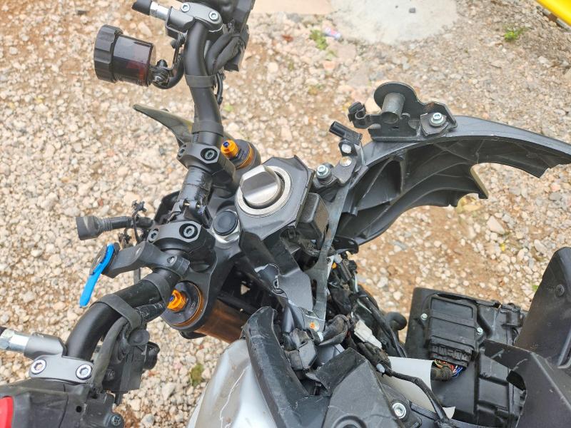 2025 Yamaha Mt09 VIN JYARN95E3SA001962 COPART salvage auction — ALL OVER, Ok - Cert Of Title-Salvage, sold $950 on 2026-07-30 (photo 7)