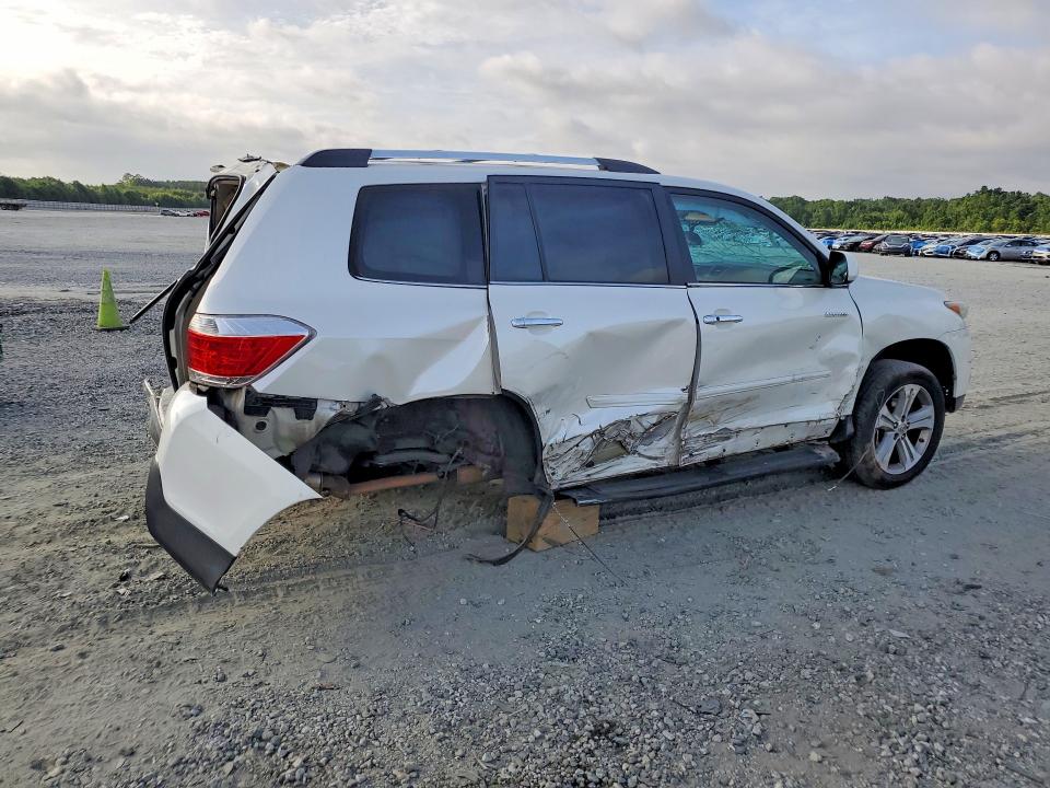 2012 Toyota VIN 5TDYK3EH4CS084113 COPART salvage auction — REAR END, Sc - Cert Of Title-Salvage, sold $975 on 2026-07-27 (photo 3)