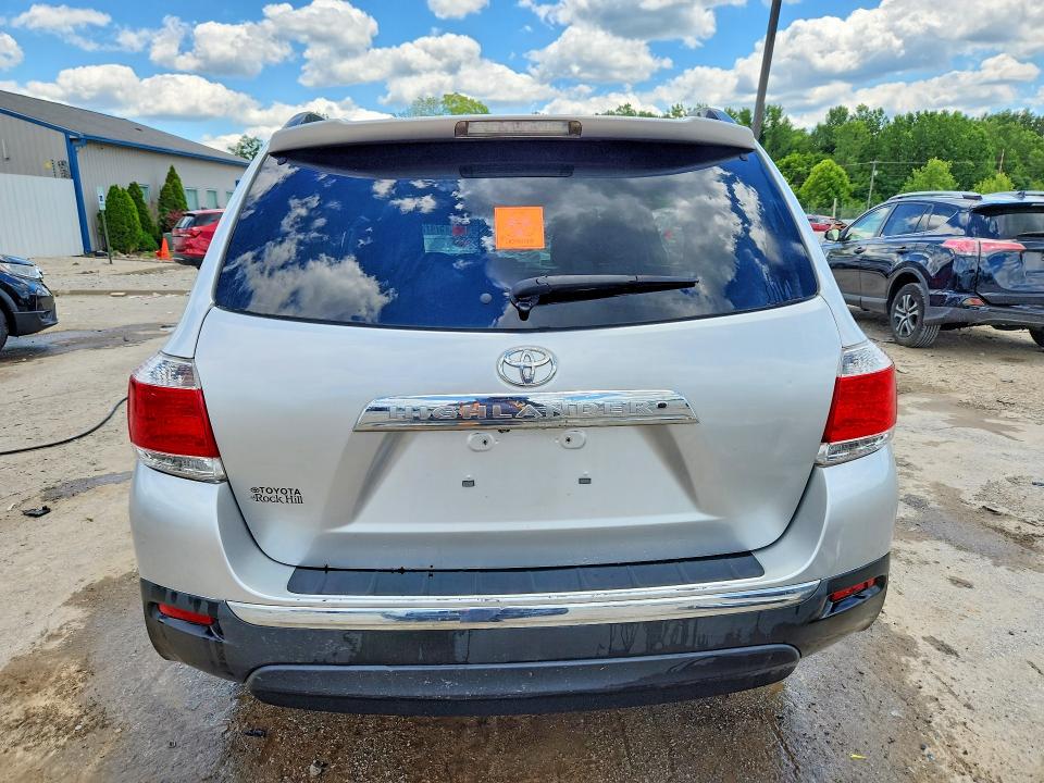 2013 Toyota Highlander VIN 5TDZK3EH2DS101433 COPART salvage auction — SIDE, Ky - Bill Of Sale/Part Only/No Titl, sold $550 on 2026-07-23 (photo 6)