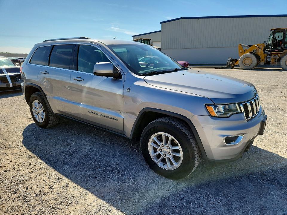 2019 Jeep Cherokee VIN 1C4RJFAG6KC606844 COPART salvage auction — SIDE, Ny - Certificate Of Title (P), sold $6,600 on 2026-08-04 (photo 4)