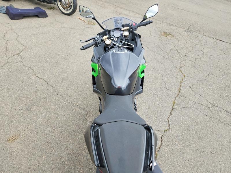 2023 Kawasaki Ninja VIN JKAEXKH12PDAN4961 COPART salvage auction — SIDE, OR - SALVAGE TITLE CERTIFICATE, sold $2,050 on 2026-09-03 (photo 6)