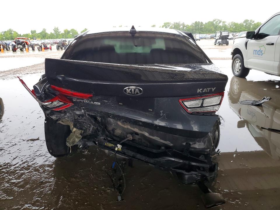2019 Kia Optima VIN 5XXGT4L37KG328438 COPART salvage auction — REAR END, Salvage Title, sold $1,250 on 2026-07-31 (photo 6)