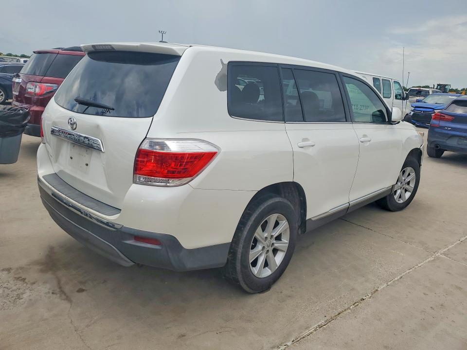 2011 Toyota Highlander VIN 5TDZA3EH7BS009475 COPART salvage auction — FRONT END, Tx - Certificate Of Title (P), sold $3,150 on 2026-07-30 (photo 3)