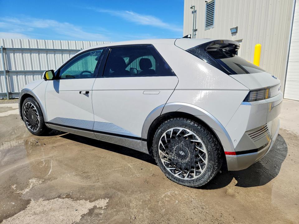 2024 Hyundai Ioniq 5 VIN KM8KRDDFXRU304409 COPART salvage auction — MINOR DENT/SCRATCHES, On - Permit No Brand - Unfit (P), sold $30,500 on 2026-07-03 (photo 2)
