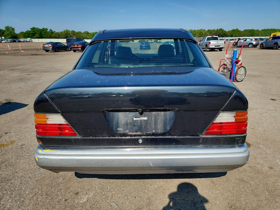 1995 Mercedes-benz VIN WDBEA32E9SC217656 COPART salvage auction — WATER/FLOOD, Ny - Mv907A-Flood Salvage, sold $400 on 2026-07-08 (photo 6)