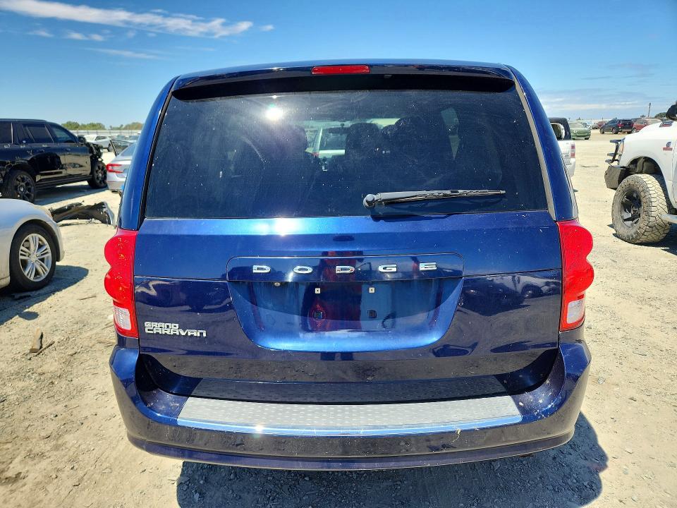 2017 Dodge Caravan VIN 2C4RDGBG1HR637334 COPART salvage auction — MINOR DENT/SCRATCHES, Salvage Title, sold $1,000 on 2026-07-23 (photo 6)