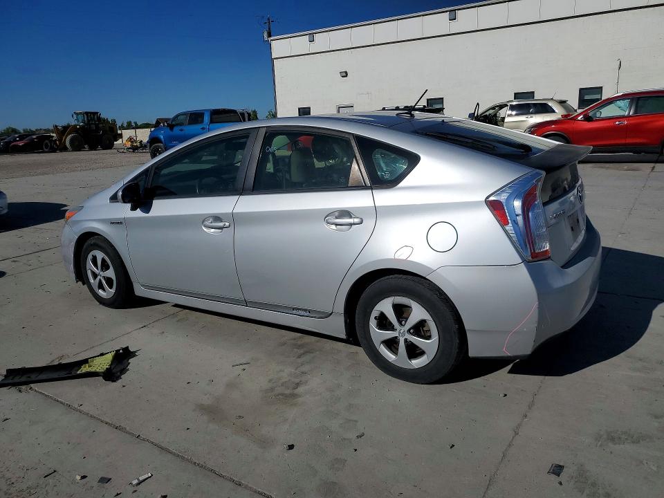2015 Toyota Prius VIN JTDKN3DU0F0413862 COPART salvage auction — SIDE, Ut - Salvage Certificate, sold $3,100 on 2026-07-06 (photo 2)