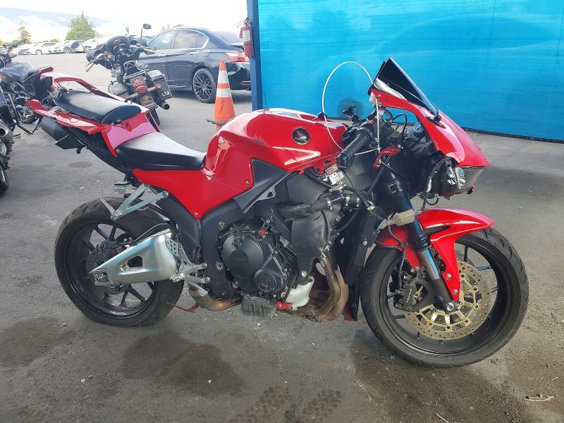 2014 Honda Cbr VIN JH2PC401XEK700083 COPART salvage auction — ROLLOVER, Ca - Salvage Certificate, sold $1,950 on 2026-07-16 (photo 1)