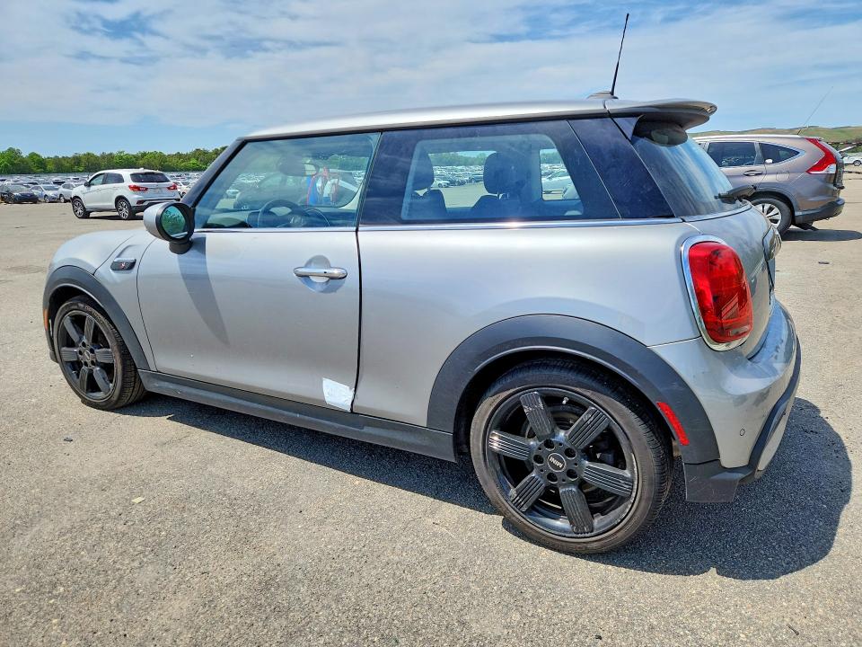 2024 Mini Cooper VIN WMW53DH06R2V37835 COPART salvage auction — WATER/FLOOD, Ny - Mv907A-Flood Salvage, sold $8,000 on 2026-07-20 (photo 2)