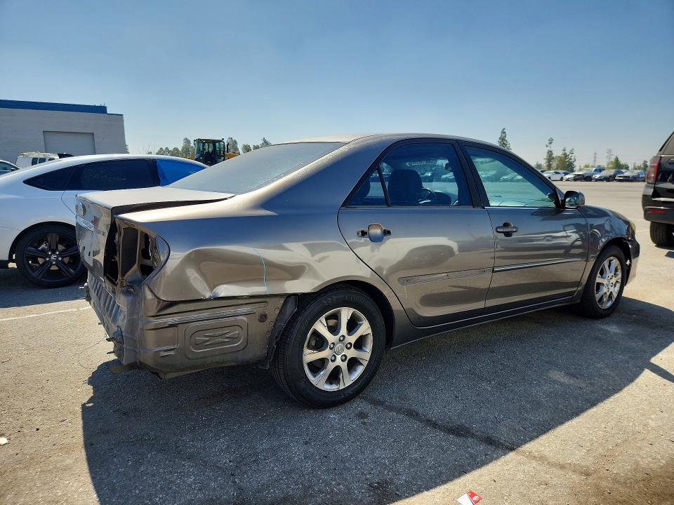 2005 Toyota Camry VIN JTDBF32K050166727 COPART salvage auction — REAR END, CA - SALVAGE CERTIFICATE, sold $575 on 2026-07-28 (photo 3)