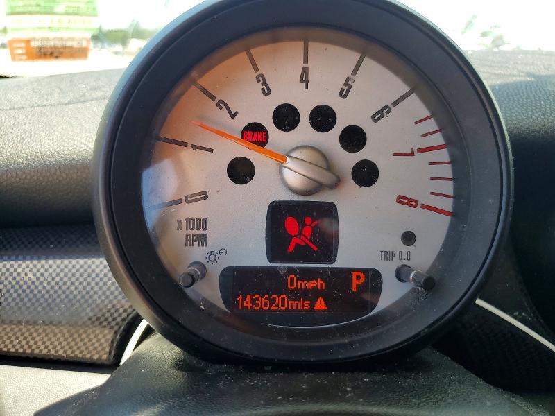 2012 Mini Cooper VIN WMWZG3C51CTY37500 COPART salvage auction — HAIL, Mo - Salvage Certificate Of Title, sold $550 on 2026-07-06 (photo 9)