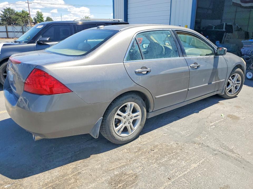 2007 Honda Accord VIN 1HGCM56857A089081 COPART salvage auction — BURN, Id - Salvage Certificate Of Title, sold $950 on 2026-07-09 (photo 3)