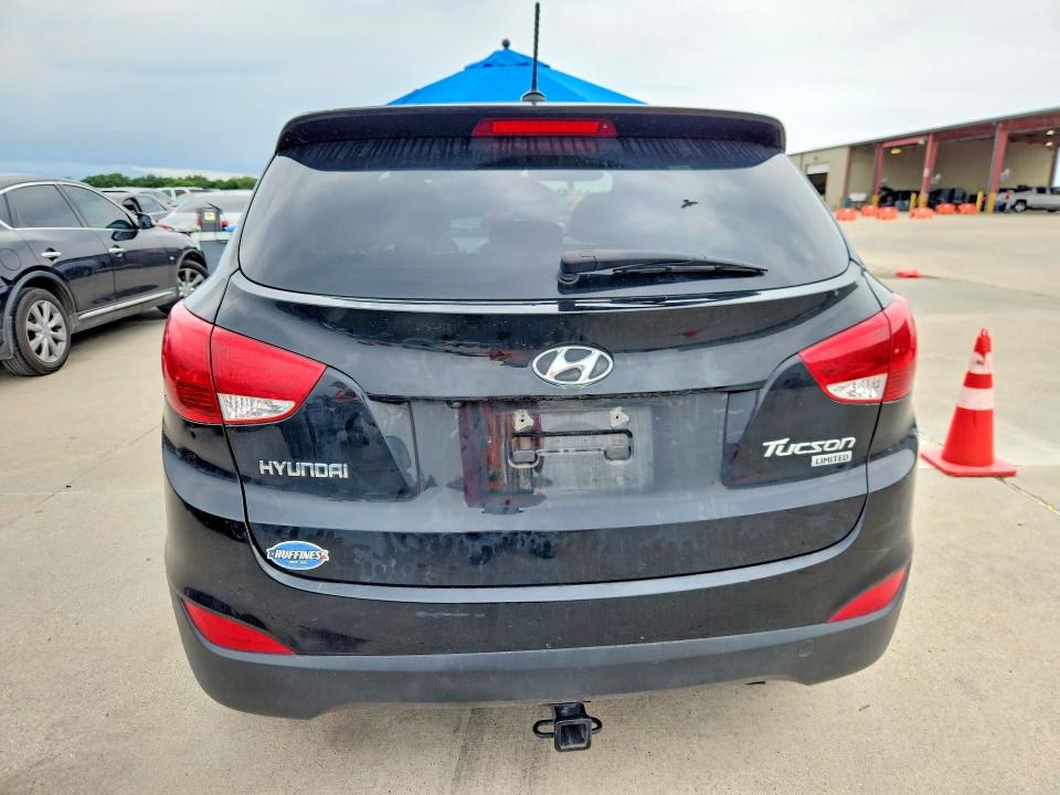 2011 Hyundai Tucson VIN KM8JU3AC8BU229701 COPART salvage auction — FRONT END, Tx - Salvage Vehicle Title, sold $1,300 on 2026-07-27 (photo 6)
