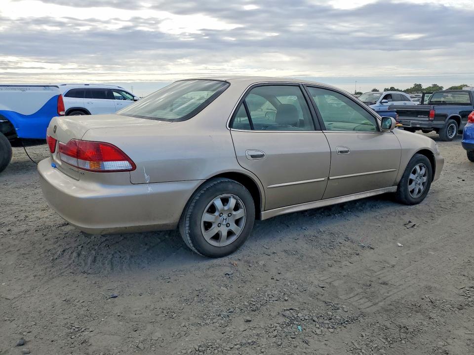 2001 Honda Accord VIN JHMCG66851C013205 COPART salvage auction — FRONT END, Ca - Salvage Certificate, sold $1,700 on 2026-07-07 (photo 3)