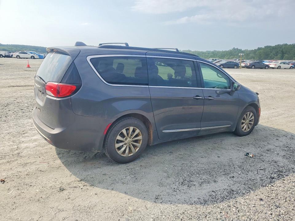 2017 Chrysler Pacifica VIN 2C4RC1BG3HR506681 COPART salvage auction — MECHANICAL, Nc - Certificate Of Title, sold $1,400 on 2026-07-27 (photo 3)